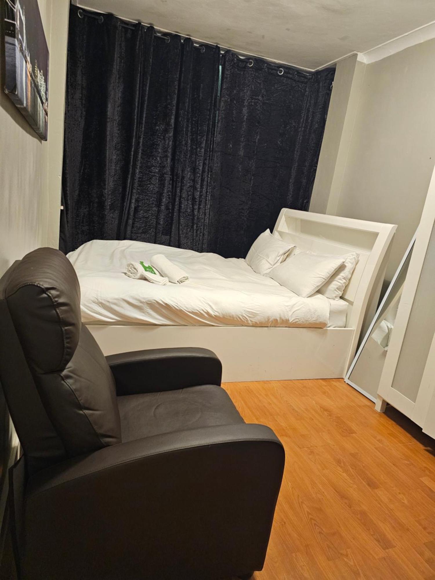 Umbrella Properties London Excel Extérieur photo