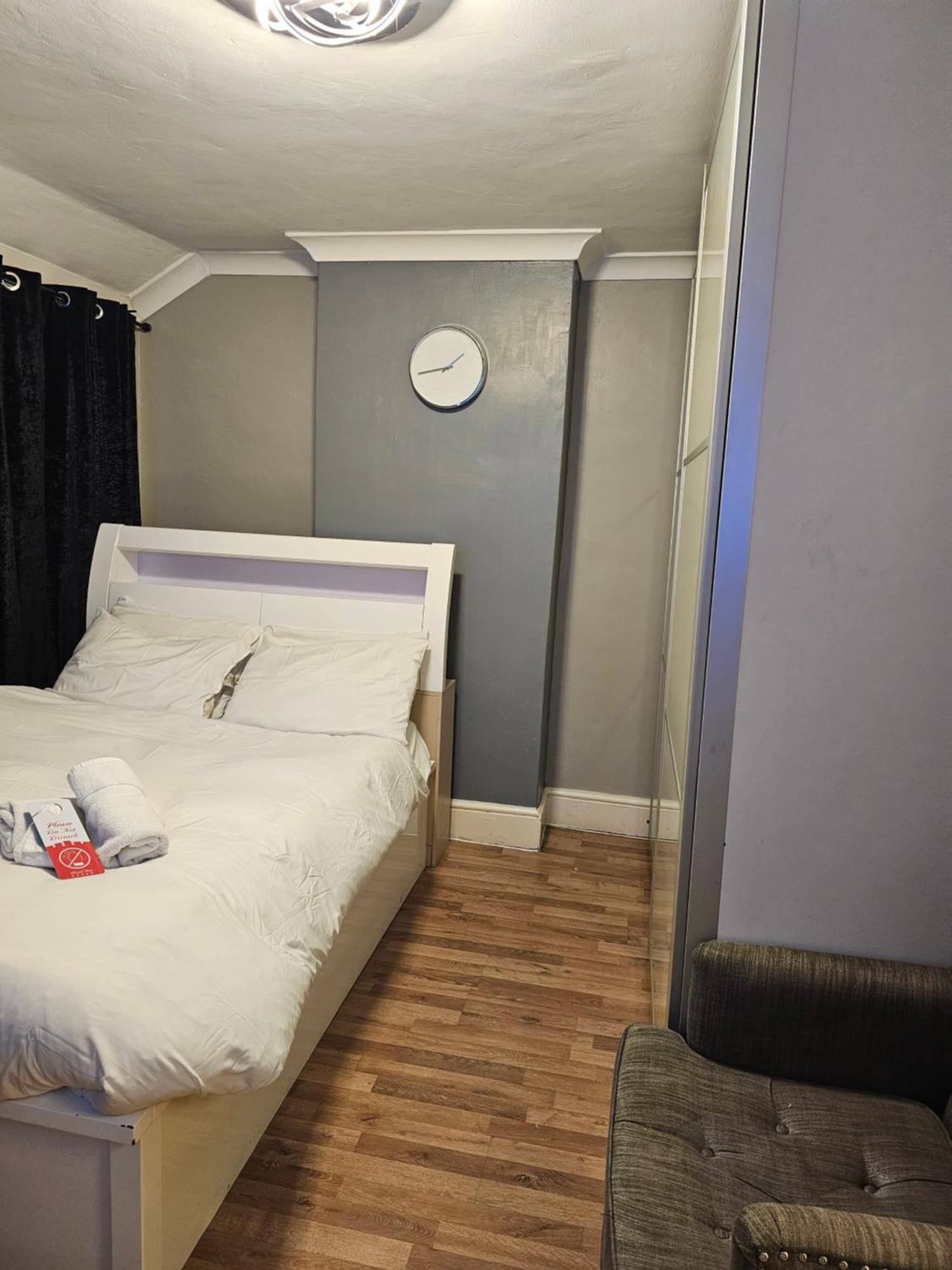 Umbrella Properties London Excel Extérieur photo