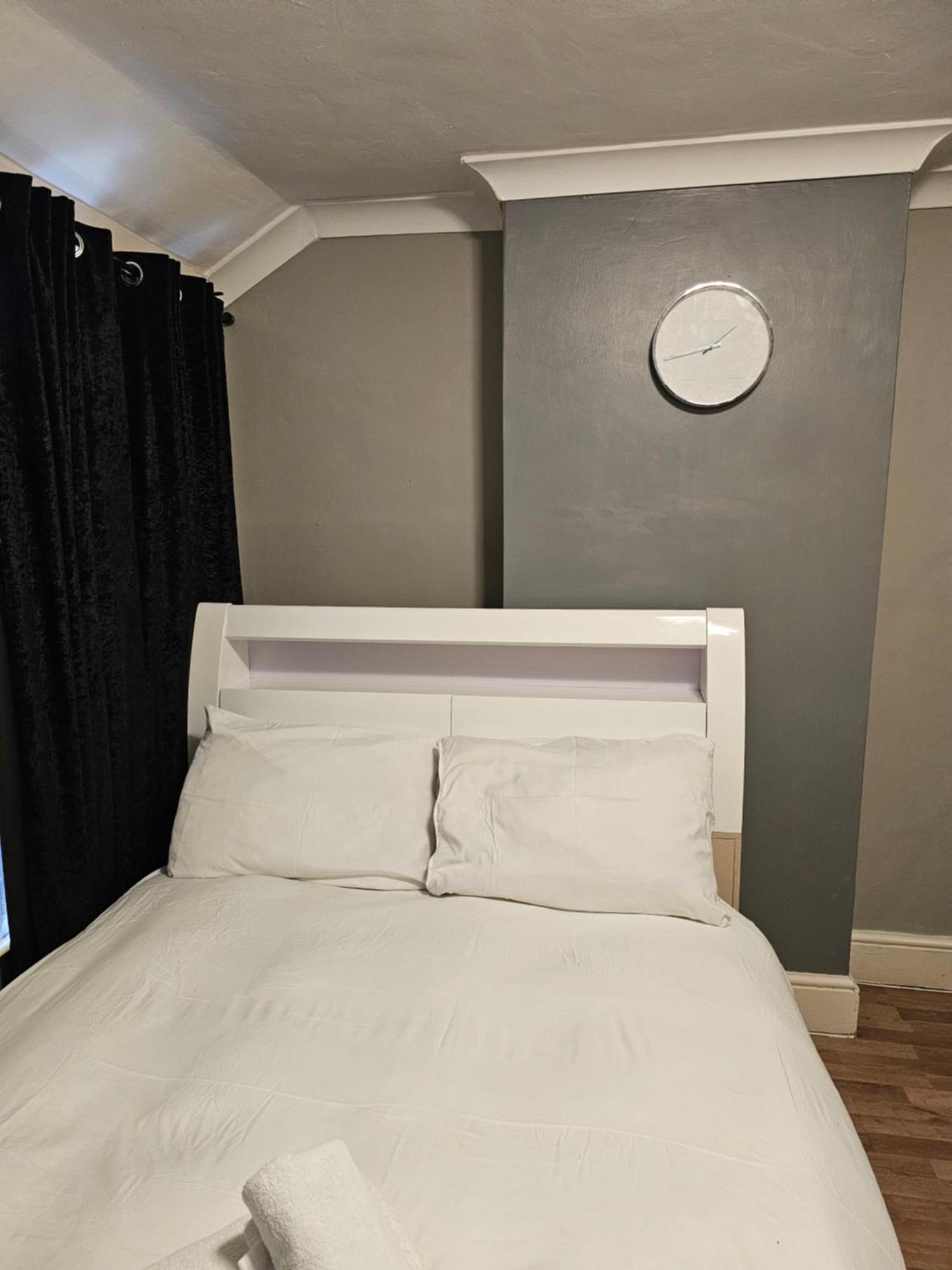 Umbrella Properties London Excel Extérieur photo